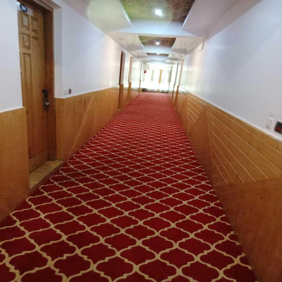 Hotel Sheen Srīnagar Exteriér fotografie
